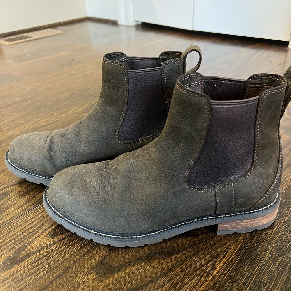 Ariat Men’s Low Boot